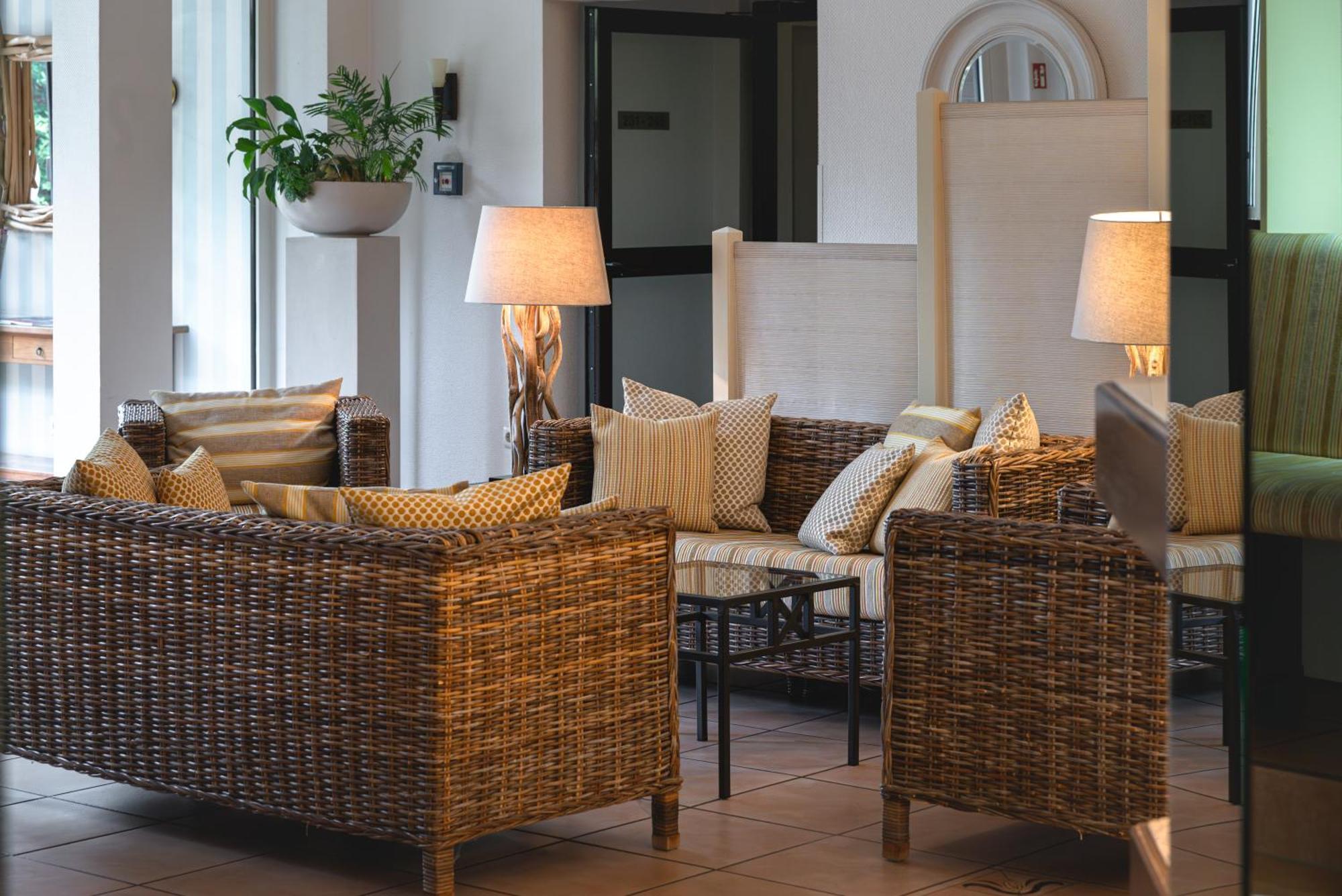 Hotel Astra Дюселдорф Екстериор снимка