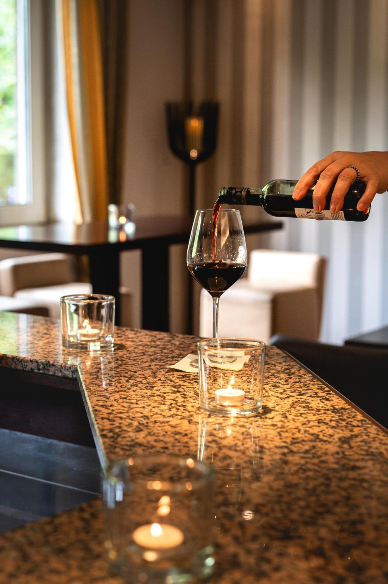 Hotel Astra Дюселдорф Екстериор снимка