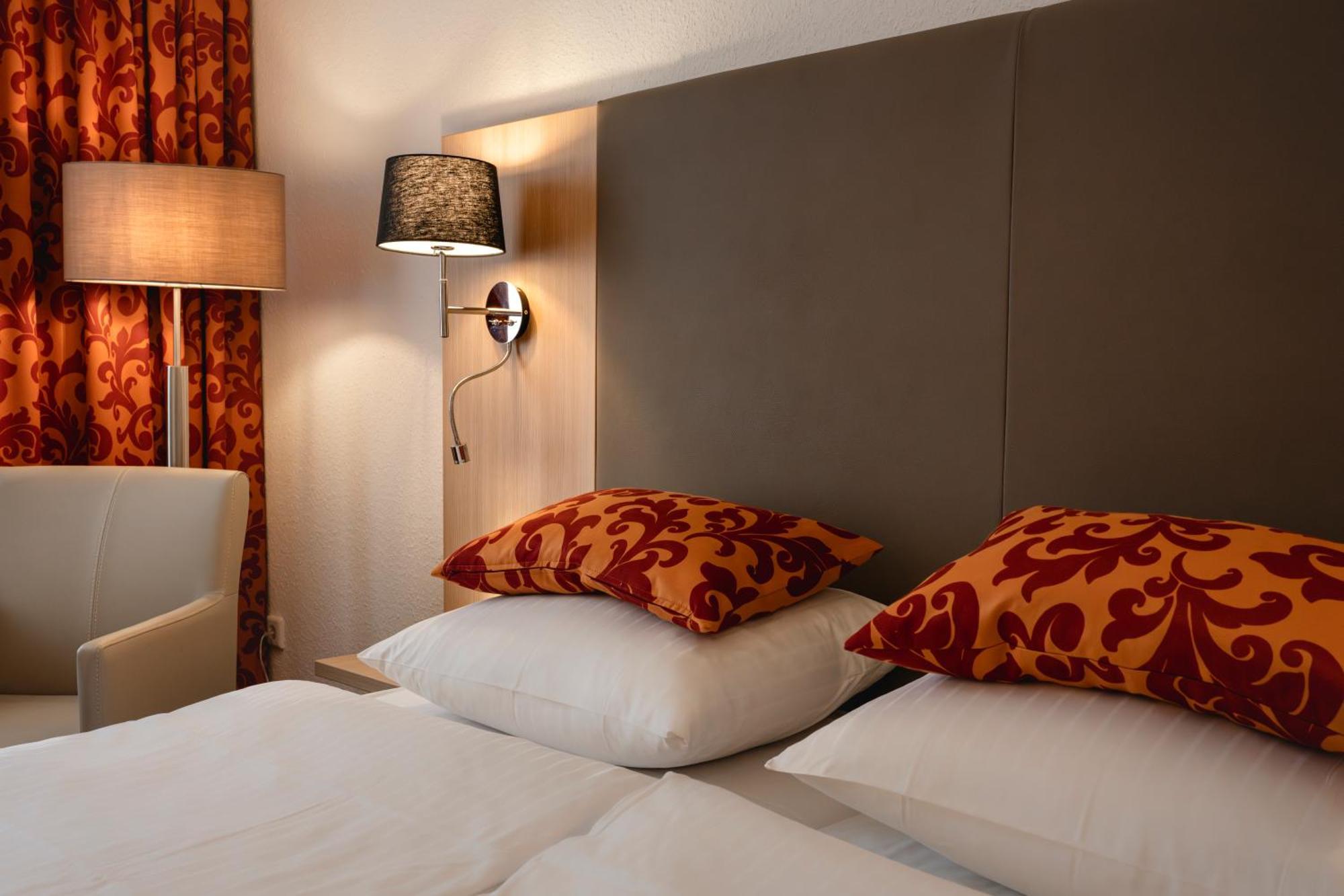 Hotel Astra Дюселдорф Екстериор снимка