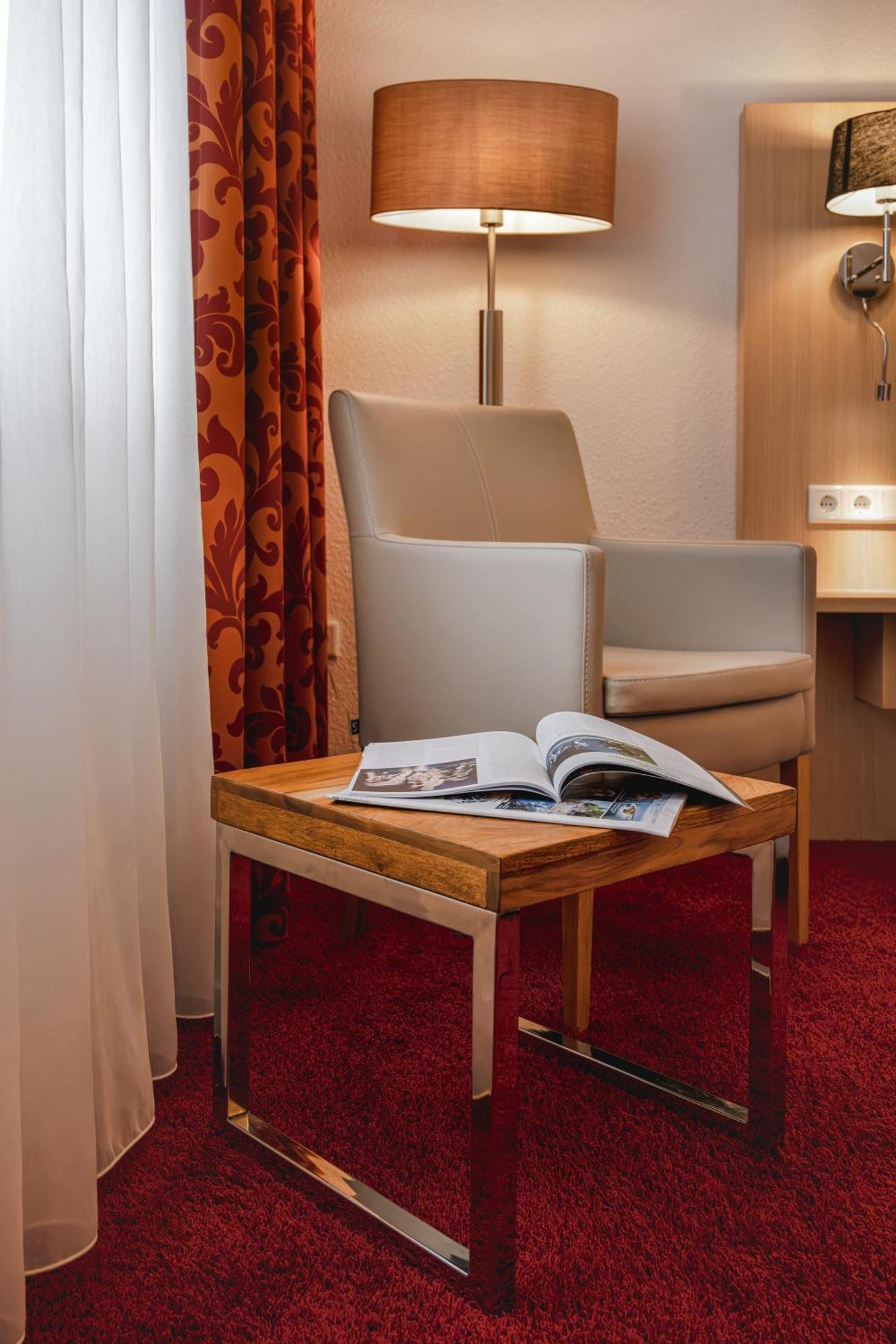 Hotel Astra Дюселдорф Екстериор снимка