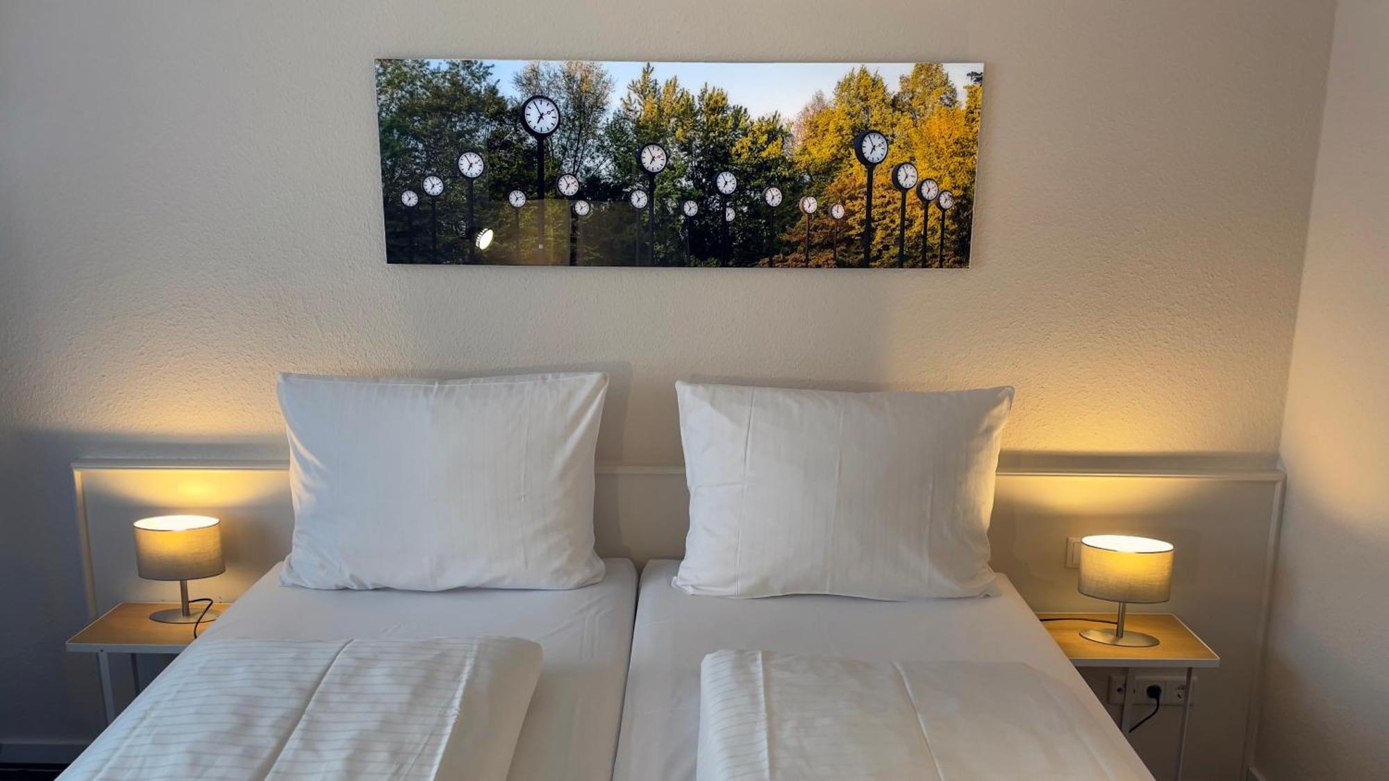 Hotel Astra Дюселдорф Екстериор снимка